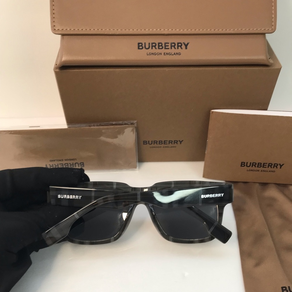 💯 - New Authentic Burberry, Hayden, Sunglasses, BE4394-380487-54 - Picture 5 of 14